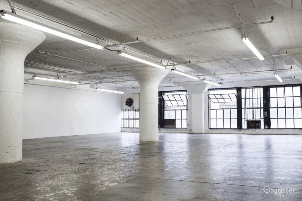 rent a warehouse for a day