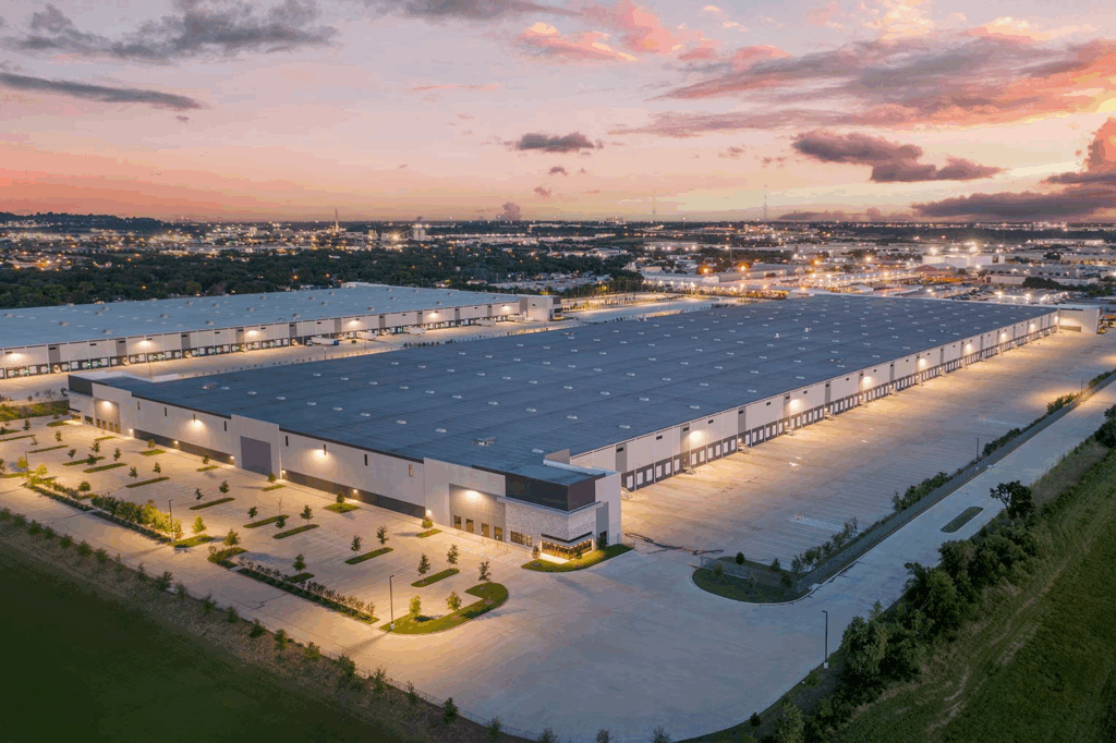 Industrial Warehouse For Rent